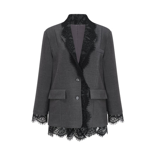 Blazer gris con ribete de encaje