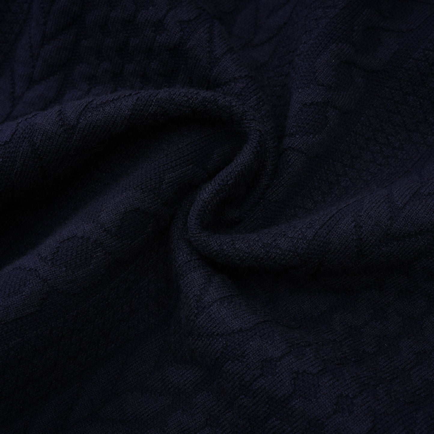 Chaqueta de punto azul marino y pantalones