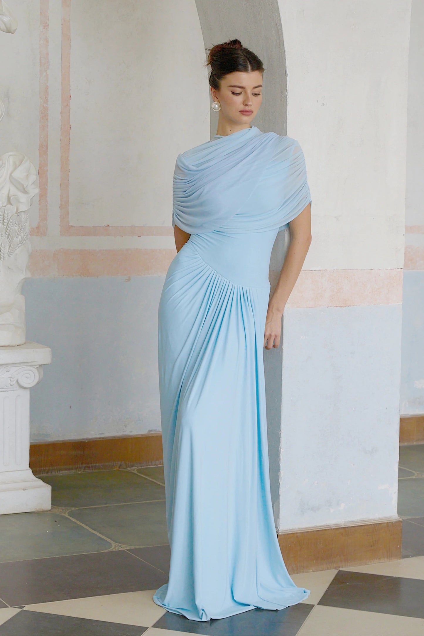 Vestido largo asimétrico plisado Catalina