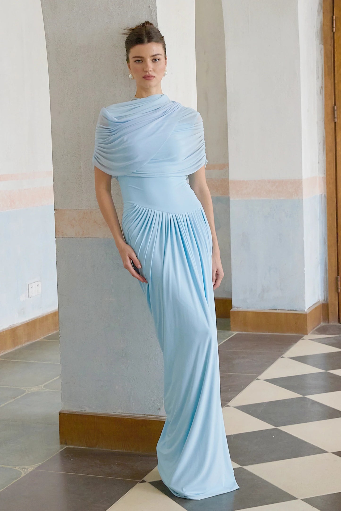 Vestido largo asimétrico plisado Catalina